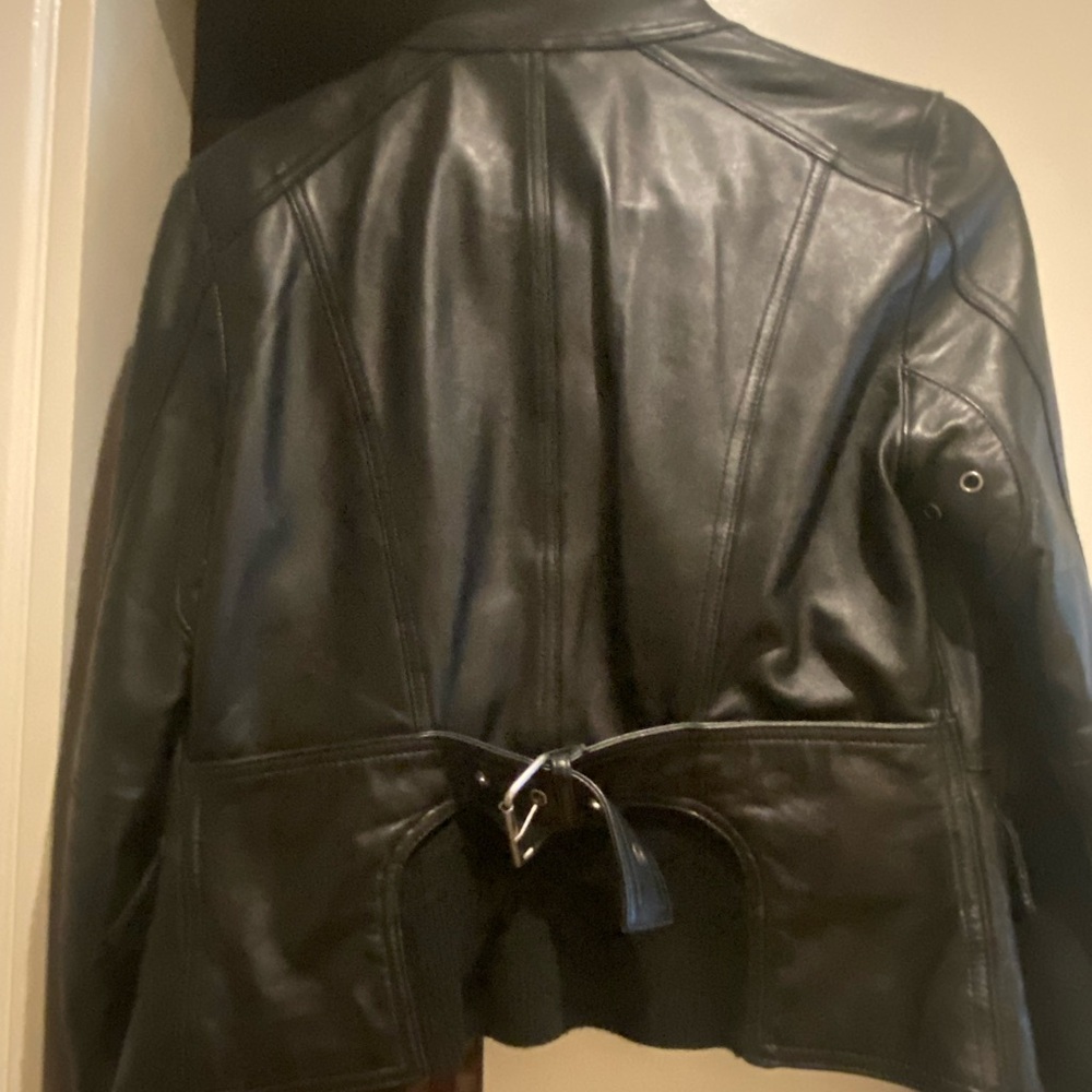 Classic gorgeous bebe lamb leather jacket - Picture 5 of 8